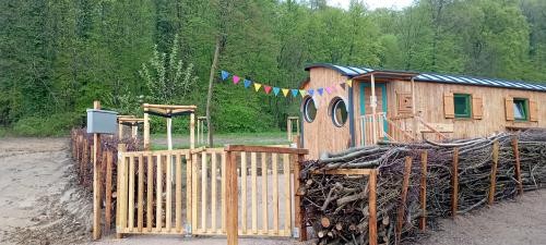 Foto Bauwagen Waldkindergarten