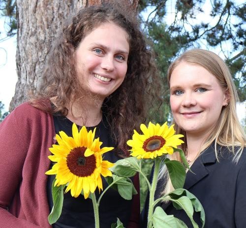 Foto der Schulsozialarbeiter Conny Mangei und Leonie Stenzhorn Foto der Schulsozialarbeiter Conny Mangei und Leonie Stenzhorn